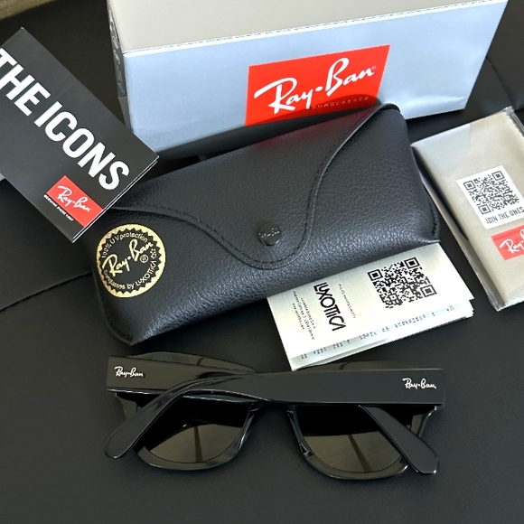 LIKE NEW Ray-Ban State Street RB2186 Black Ray ban sunglasses - Picture 10 of 16